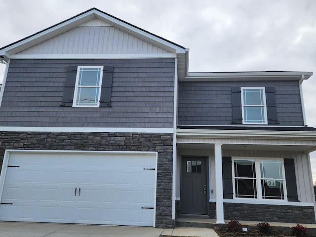 view of front facade with a garage