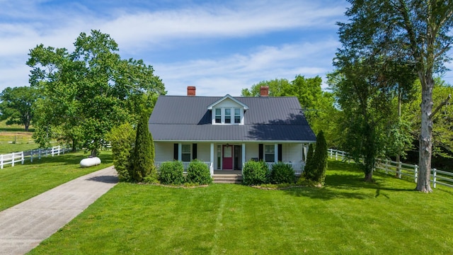 view of front of home with covered porch and a front yard