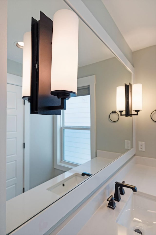 bathroom featuring a sink