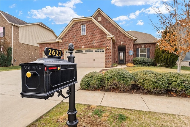 view of front property featuring a garage