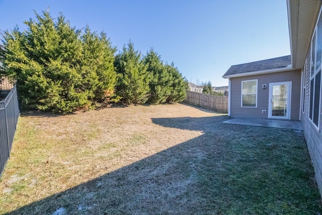 view of yard with a patio