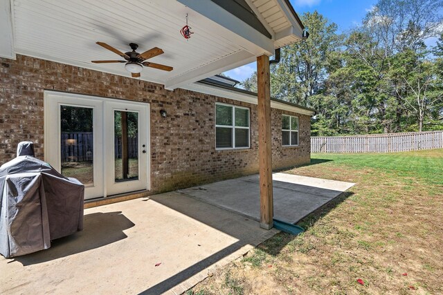 view of patio / terrace featuring ceiling fan