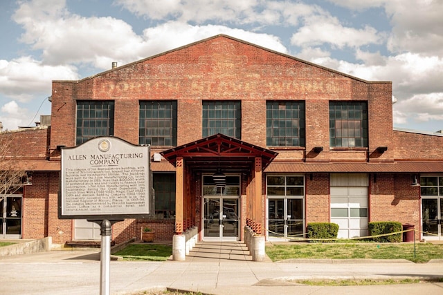 view of building exterior