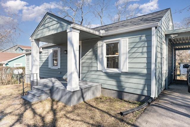 view of front of property with a porch