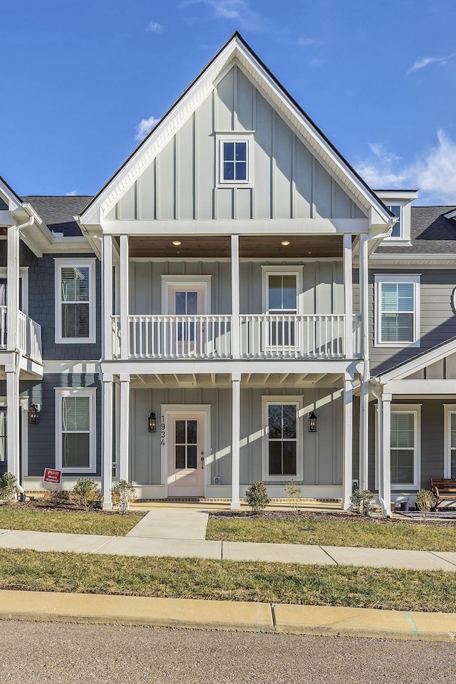 view of front of house