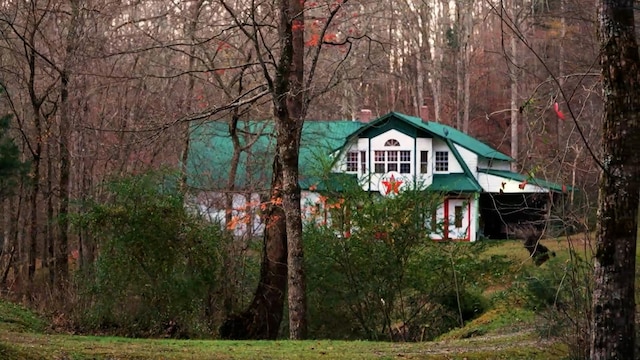 view of outdoor structure