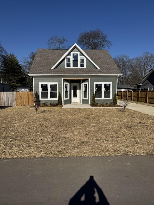 view of front of property