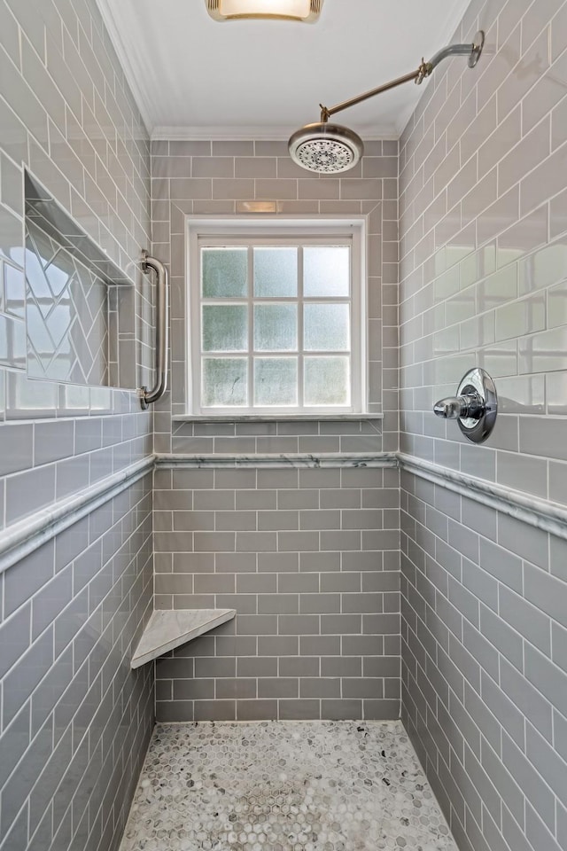 1704 Temple Ave, Nashville, TN 37215 - bathroom featuring a tile shower and crown molding