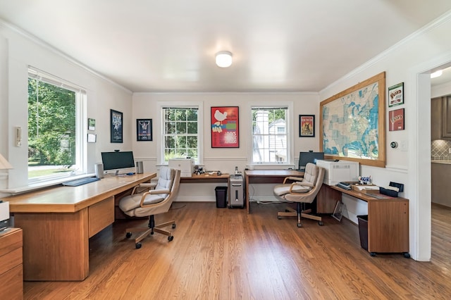 1704 Temple Ave, Nashville, TN 37215 - office area with crown molding and light hardwood / wood-style flooring