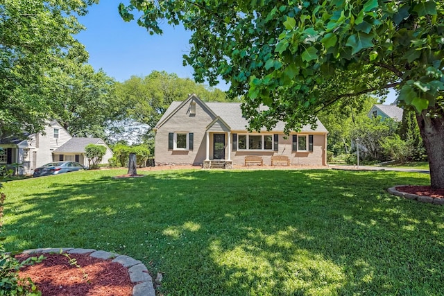 1704 Temple Ave, Nashville, TN 37215 - view of front of property featuring a front lawn