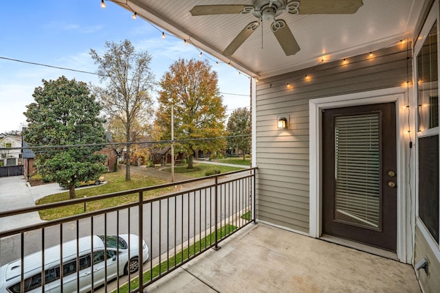 balcony with ceiling fan