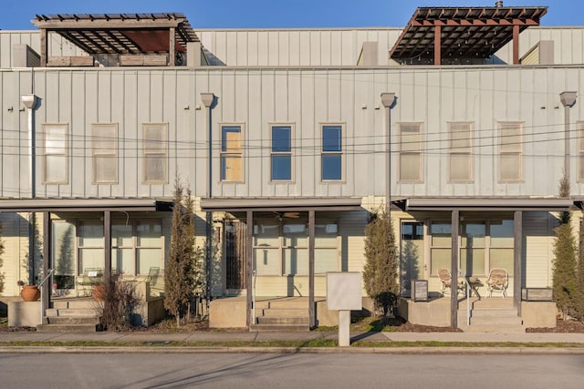 view of building exterior