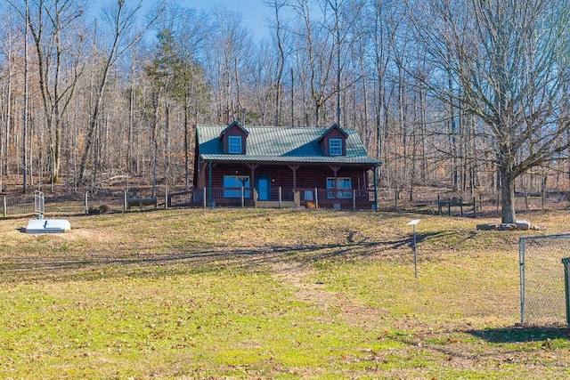 log home featuring a front yard