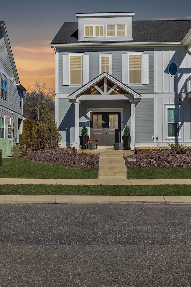 view of front of home featuring covered porch