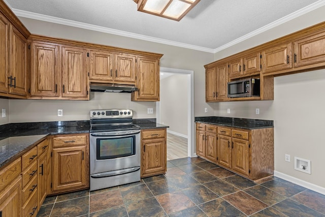 kitchen featuring crown molding, electric range, a textured ceiling, and dark stone counters