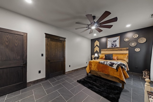 bedroom featuring ceiling fan