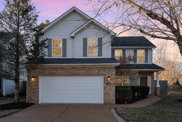 view of front property featuring a garage