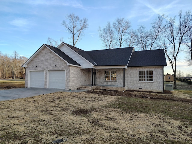 view of front of house with a garage