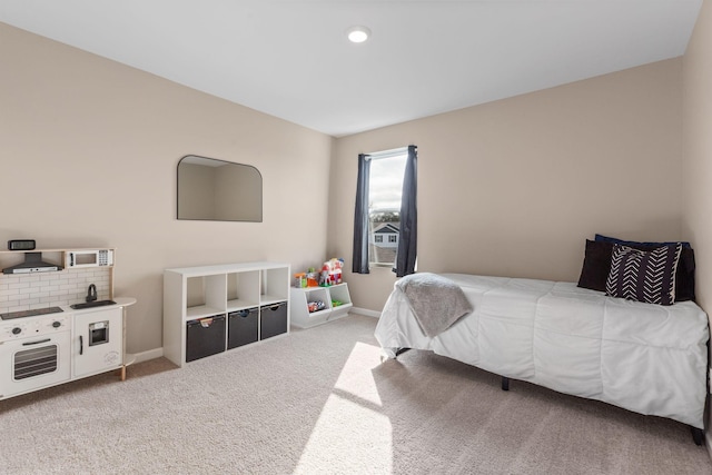 view of carpeted bedroom