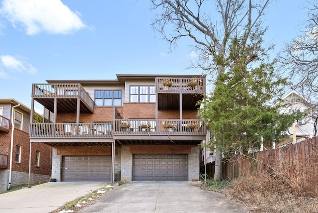 view of front facade featuring a garage