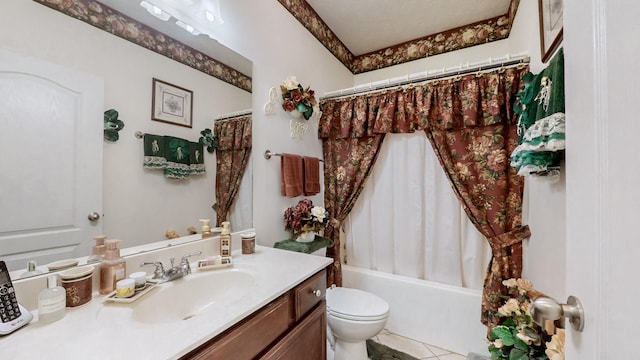 full bathroom featuring tile patterned flooring, vanity, shower / bath combo, and toilet