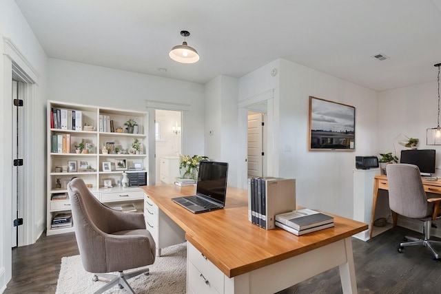 office area featuring dark hardwood / wood-style flooring