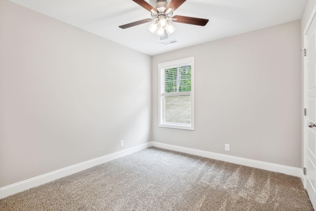 unfurnished room featuring carpet flooring and ceiling fan