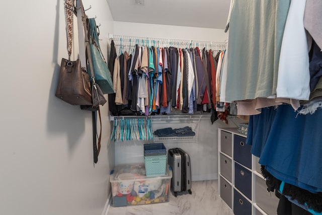 view of spacious closet