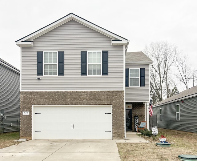 view of front facade featuring a garage