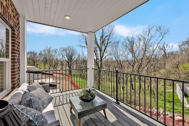 balcony featuring outdoor lounge area