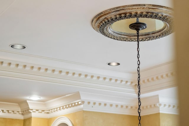 details featuring crown molding