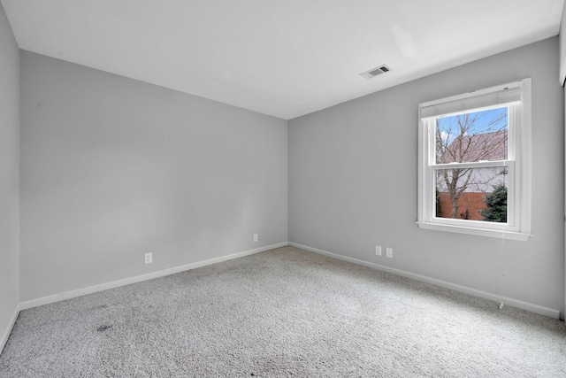 view of carpeted spare room