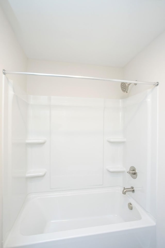 bathroom featuring shower / bathing tub combination