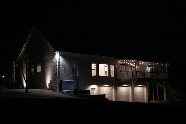 view of front of property featuring a garage