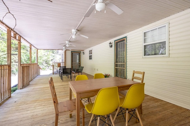 deck with ceiling fan