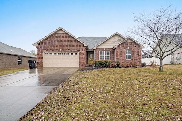 view of front facade featuring a garage and a front yard