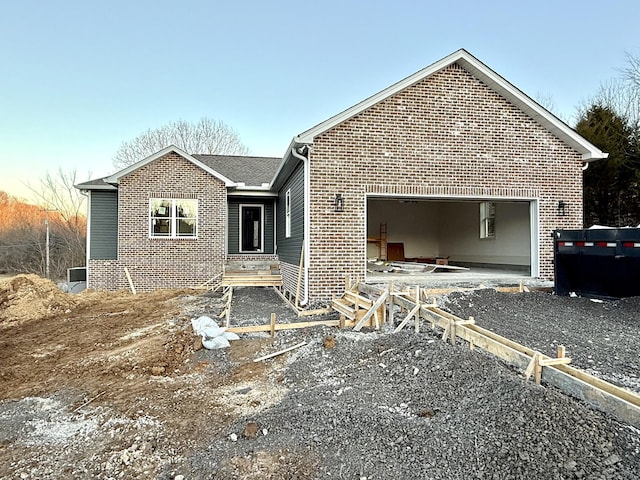 view of front of house with a garage