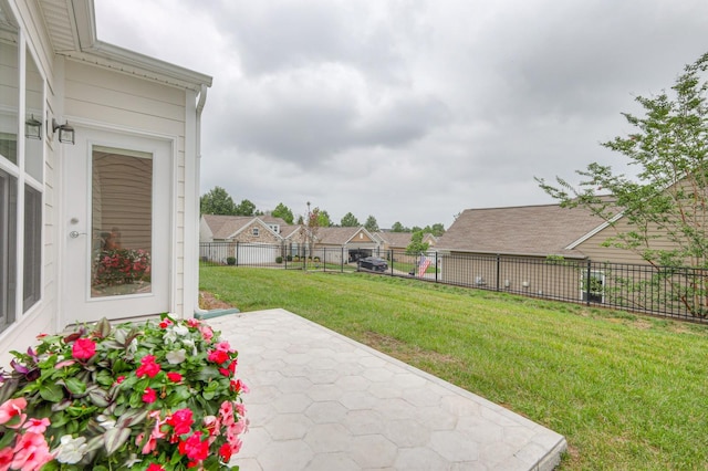 view of yard featuring a patio area