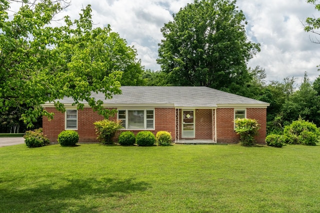 19 W Point Dr, Fayetteville, TN 37334 - photo 1