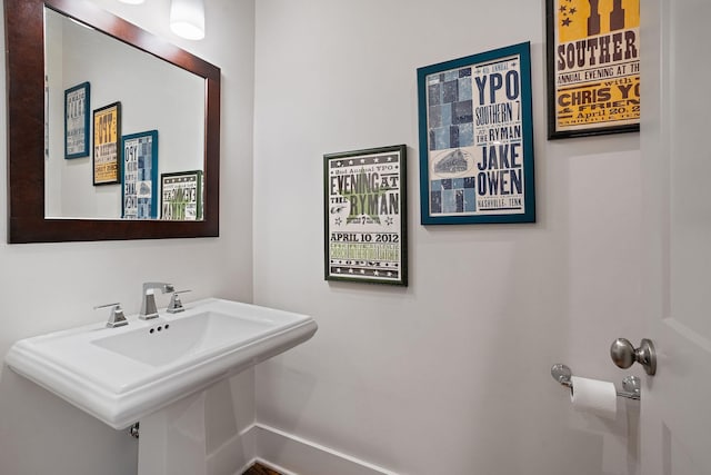 bathroom with sink