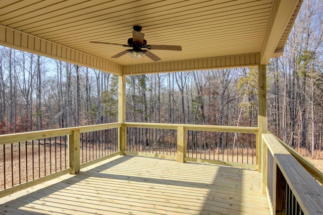 deck with ceiling fan