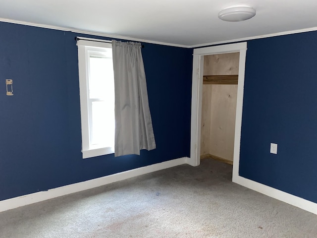 spare room with carpet flooring