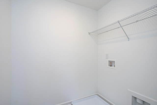 laundry area with washer hookup