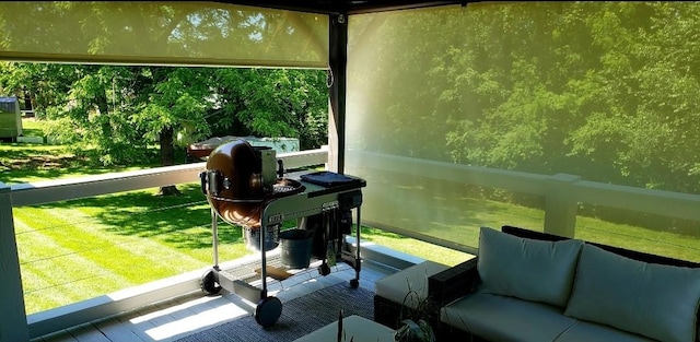 view of sunroom / solarium