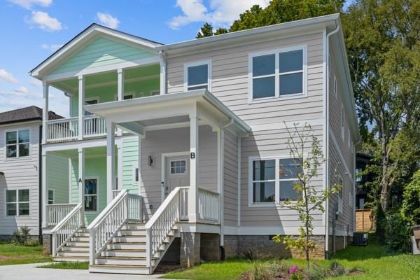 view of front of house featuring covered porch