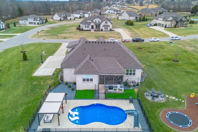 view of swimming pool