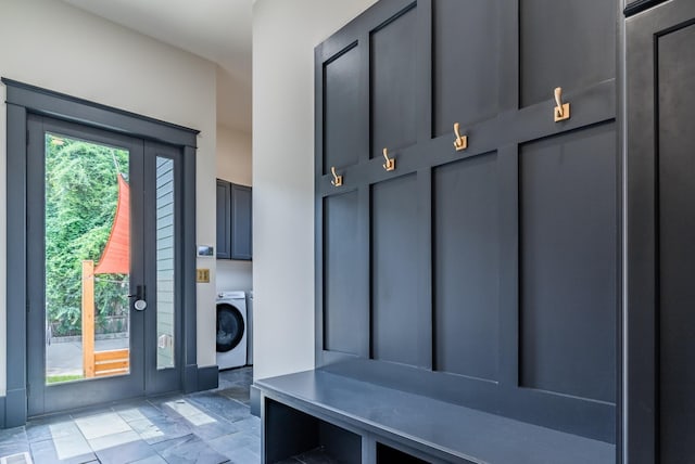 mudroom featuring washer / dryer