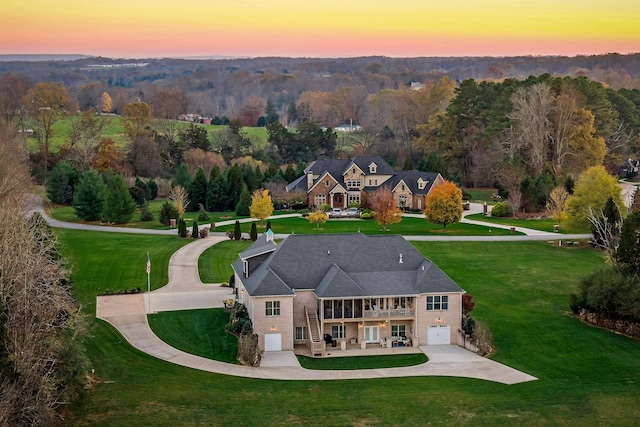 view of aerial view at dusk