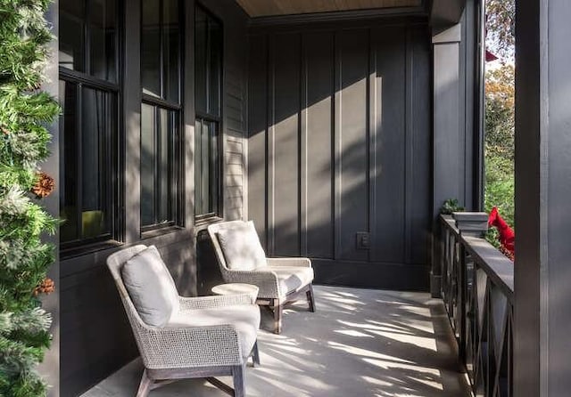 view of patio featuring covered porch