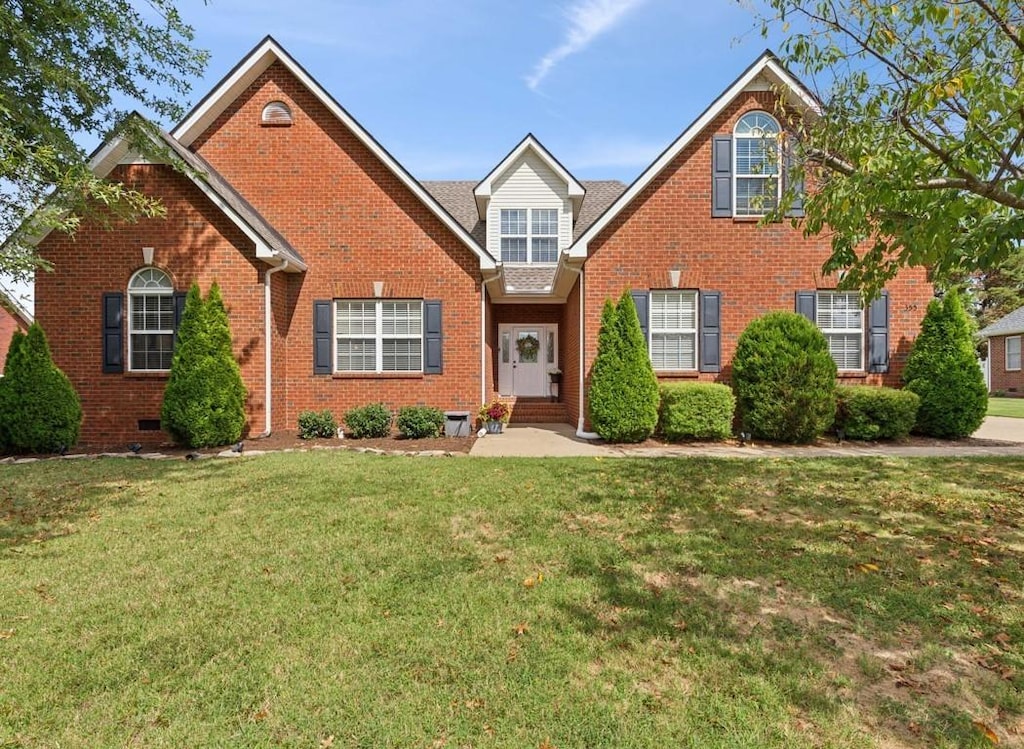 front of property with a front yard